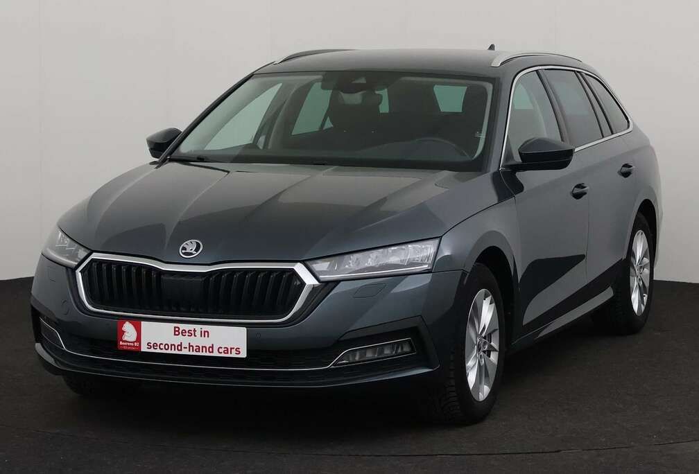 Skoda 1.0 i AMBITION + CARPLAY + GPS + CAMERA + PDC + CR