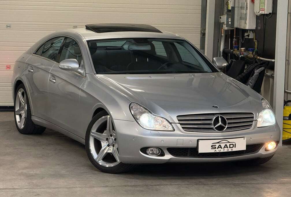 Mercedes-Benz CDI // Xénon // Toit Ouvrant // 1er Pro // État Neuf