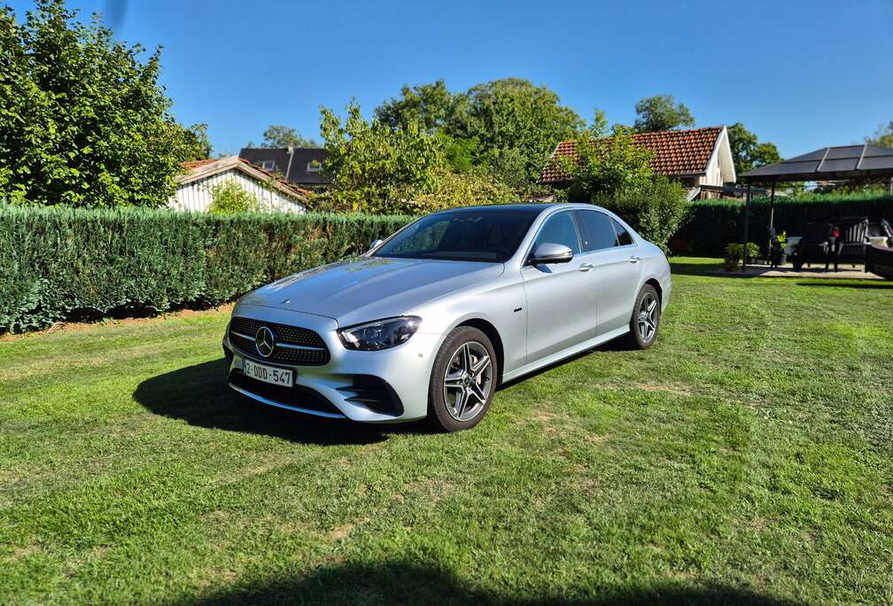 Mercedes-Benz E 300 de 4Matic 9G-TRONIC AMG Line