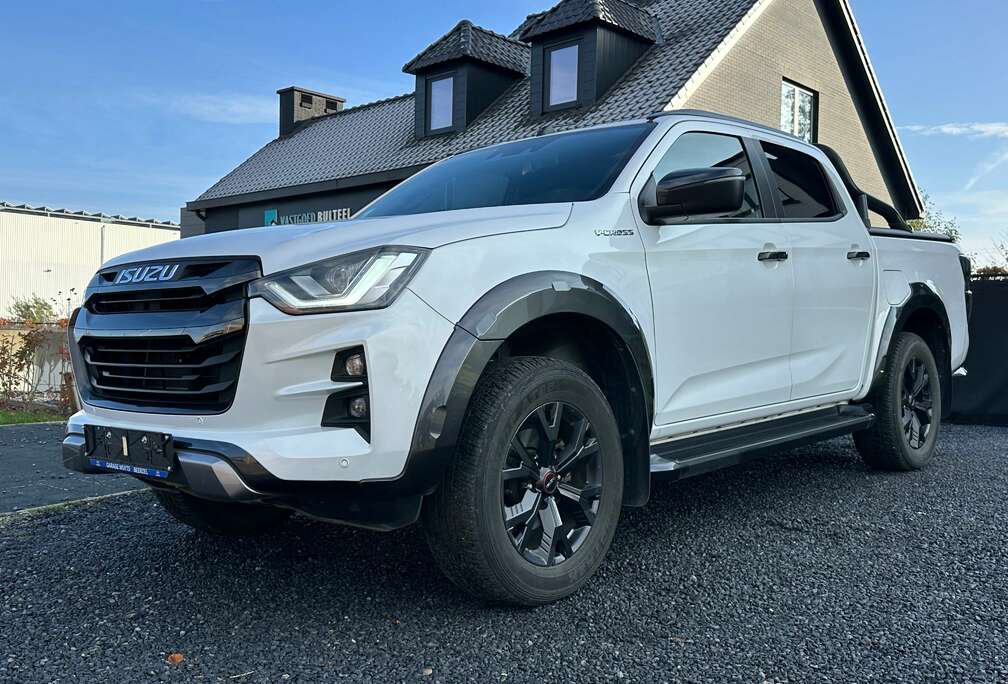 Isuzu D-Max Double Cab 4WD Autm. V-Cross *btw wagen*