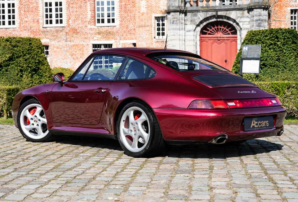 Porsche 911 COUPE/ ARENA RED / FULL SERVICE /TOP CONDITION