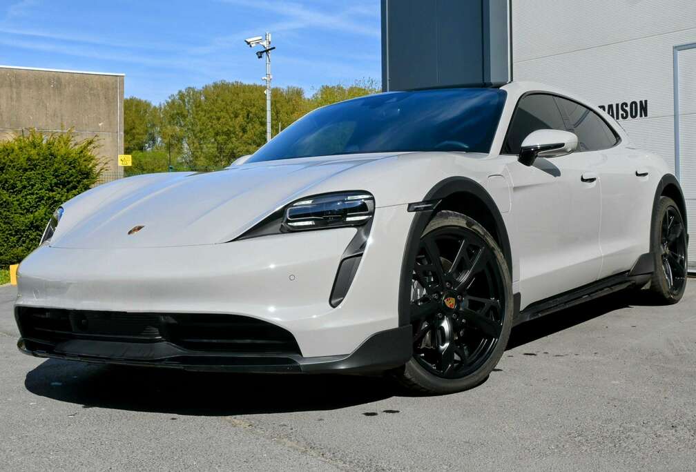 Porsche Taycan Cross Turismo 93.4 kWh - Porsche Approuved Garantie 06/2028 - PPF - Battery Perf - 1ier Prop - Keyless