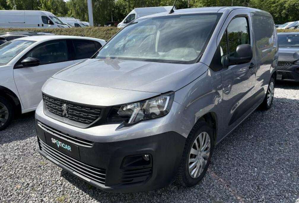 Peugeot Premium - 3 PLACES - ATTELAGE