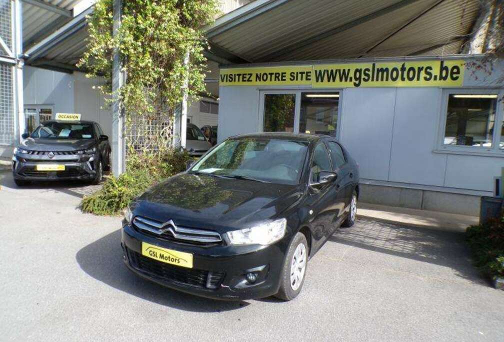 Citroen 1.6 99cv noir 07/17 Airco Bluetooth Capteurs