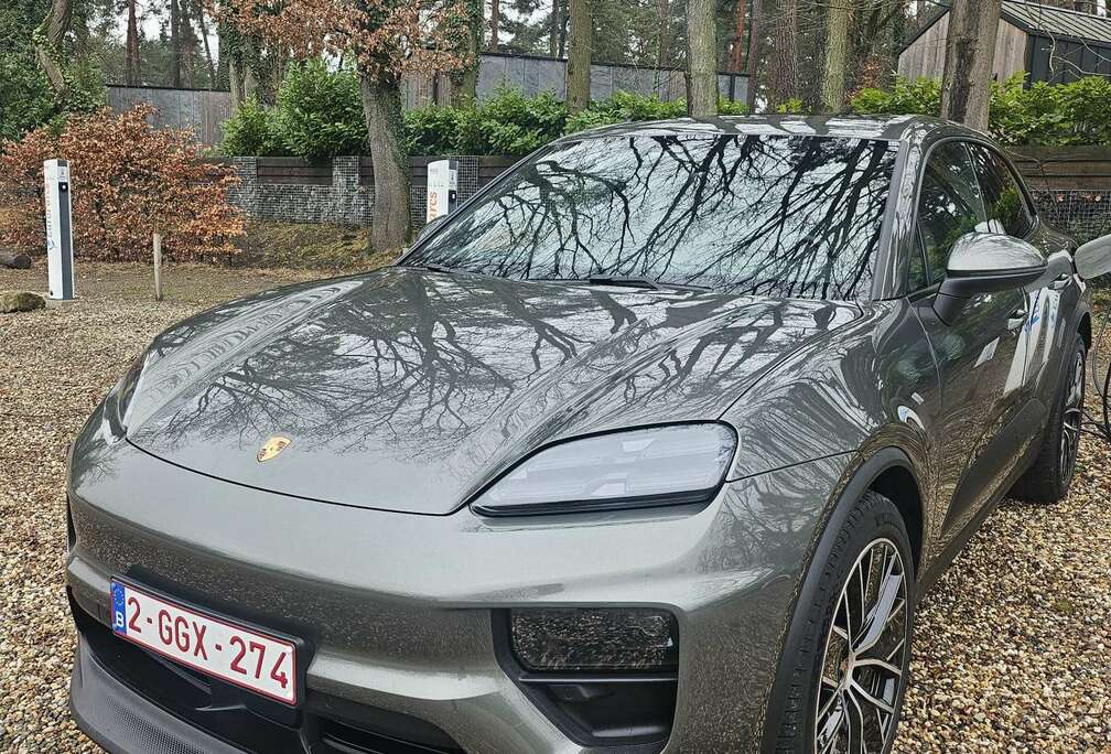Porsche Macan 4