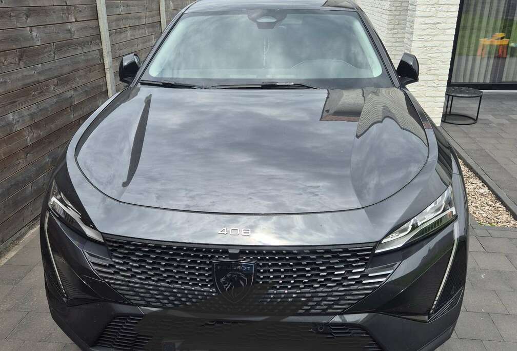 Peugeot PureTech 130 EAT8 Allure