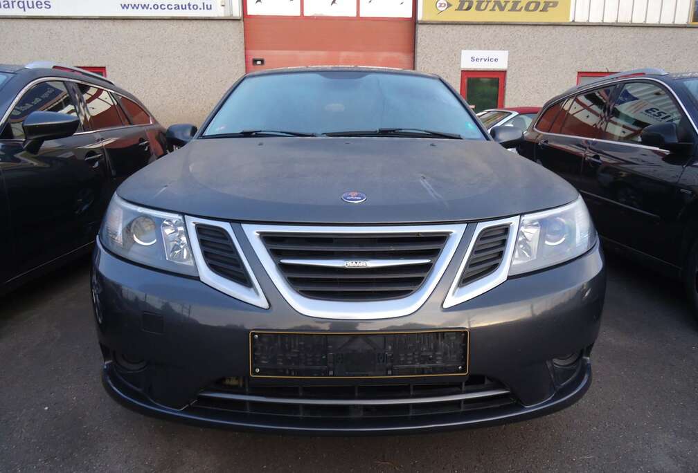 Saab 1.8i Linear