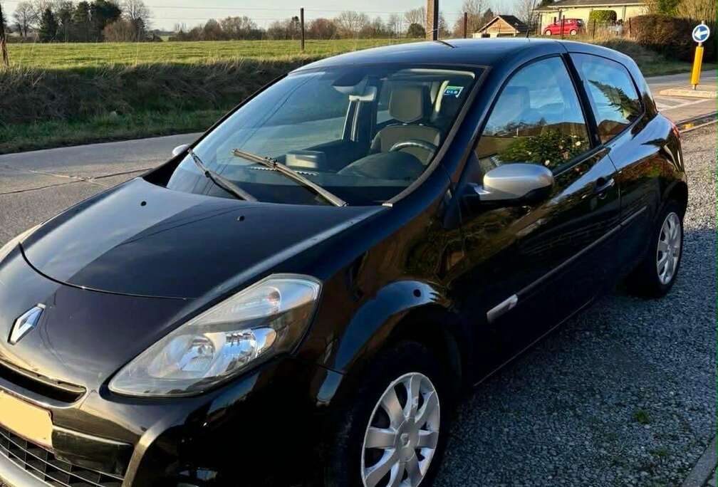 Renault 1.2i TomTom Edition