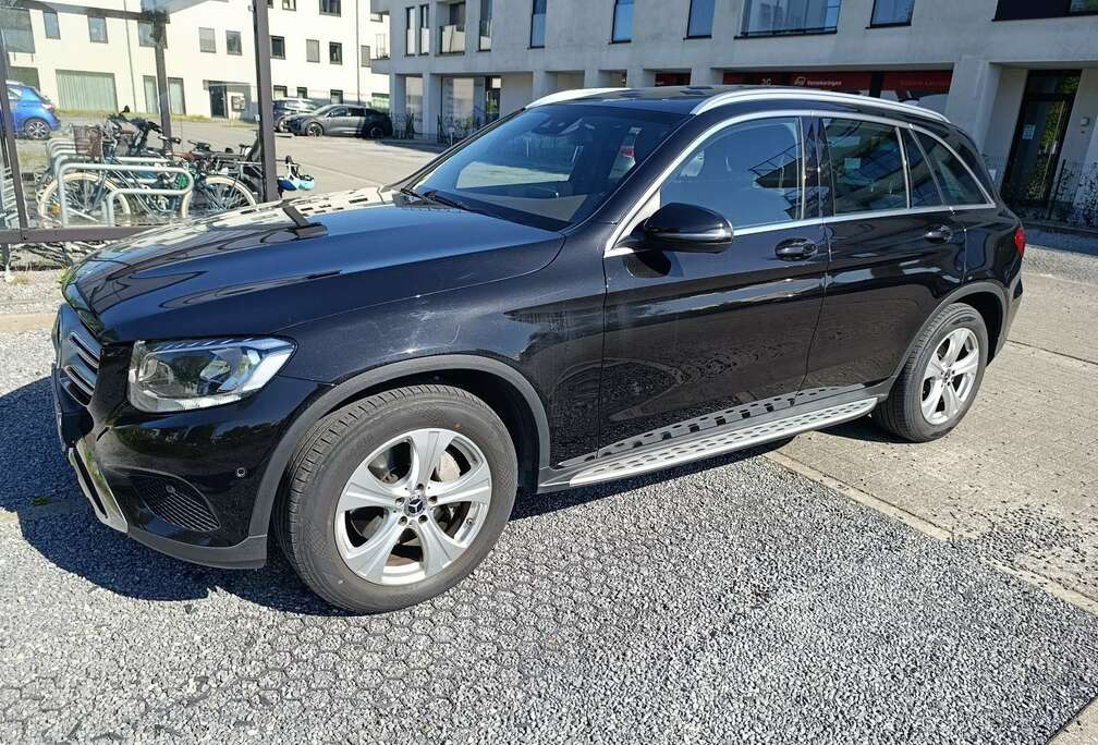 Mercedes-Benz d 4Matic 9G-TRONIC Edition 1