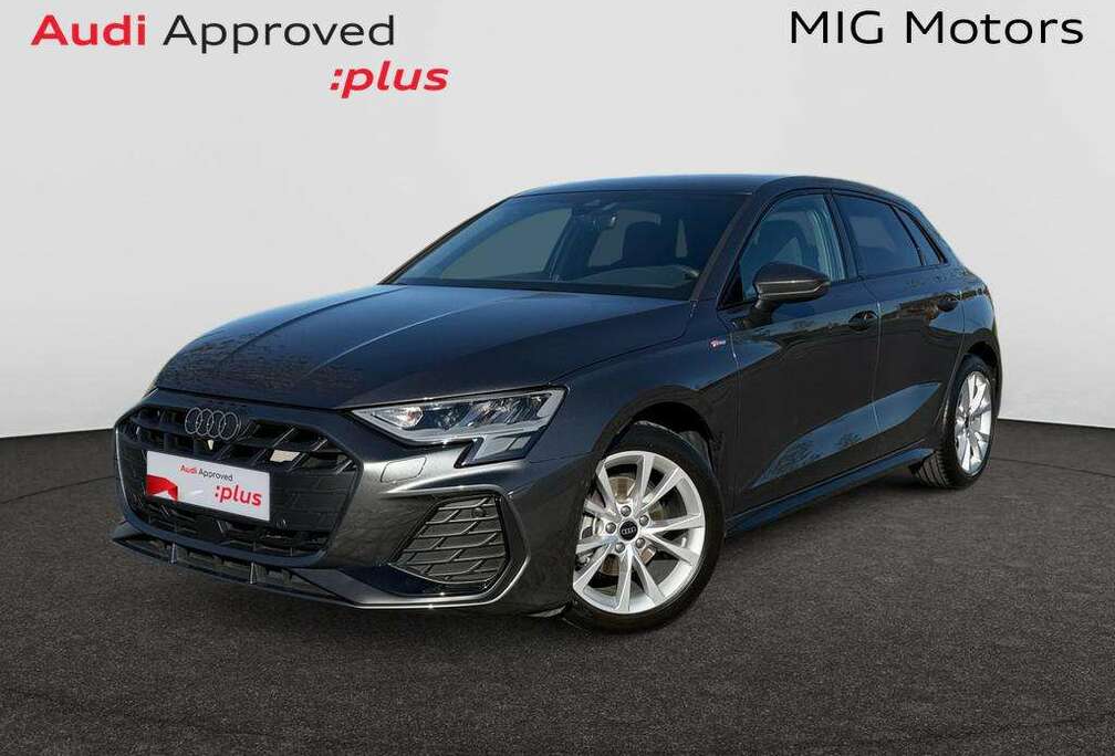 Audi Sportback Audi A3 Sportback Business Edition S line 30 TFSI  S Tronic // Sonos Soundsysteem // App Connect // Camera acht