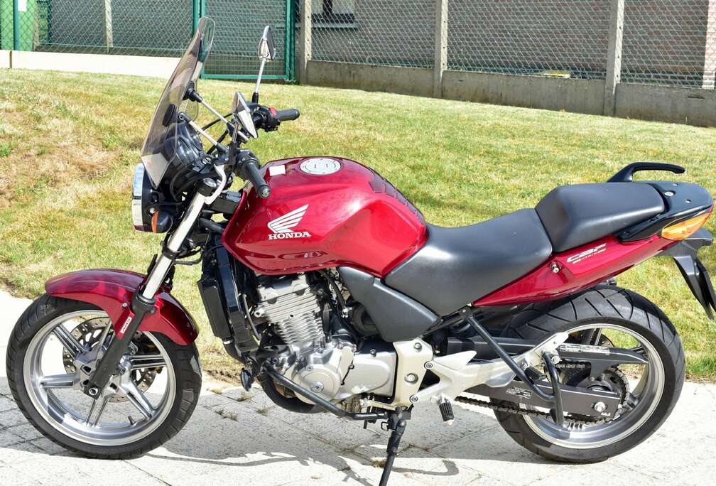 Honda CBF500A