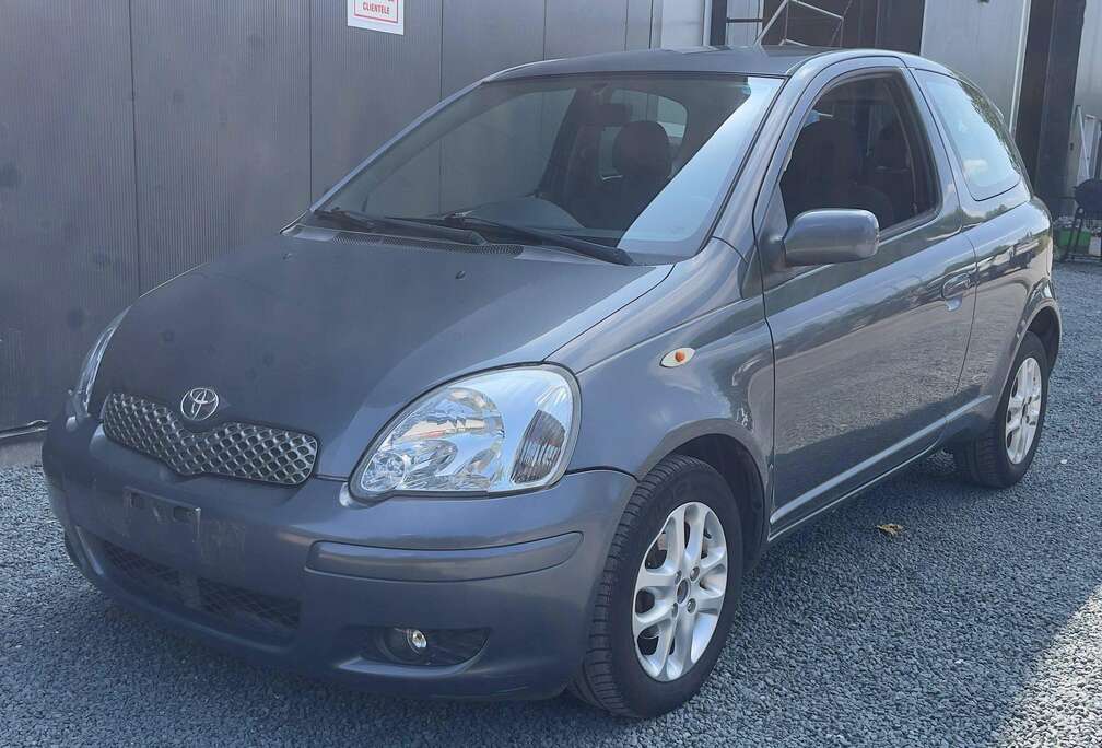 Toyota Yaris 1.3i VVT-i 16v Blue