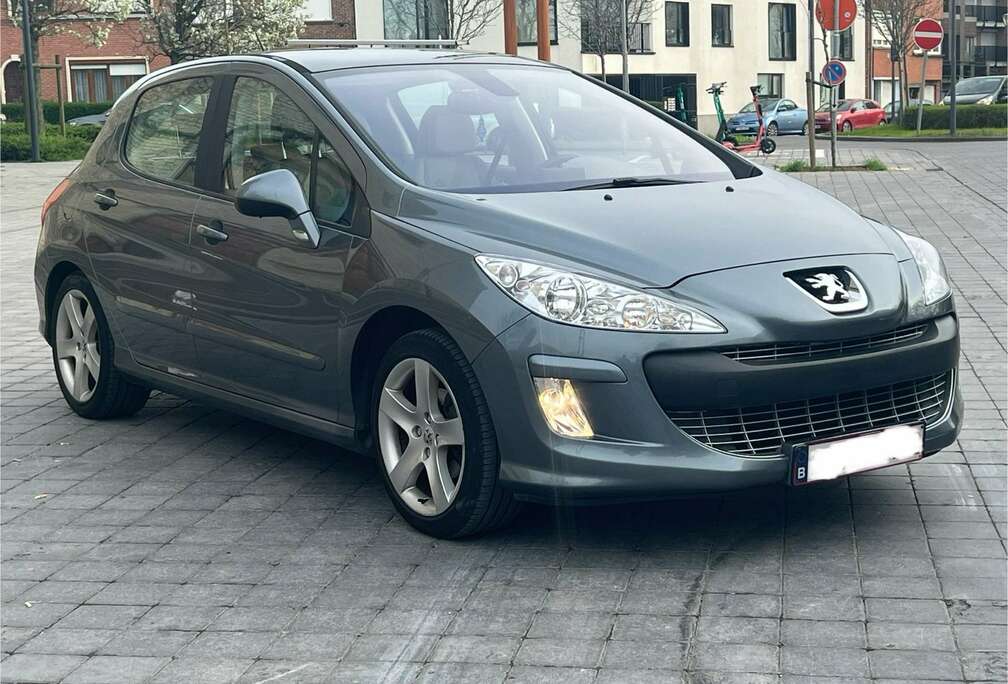 Peugeot 1.6i Premium Pack