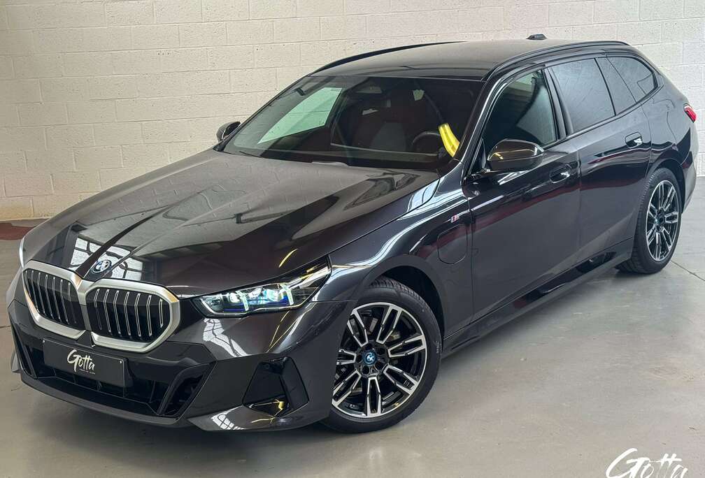 BMW TOURING eA PHEV 300CH xDrive 4X4/ PACK M/ CUIR