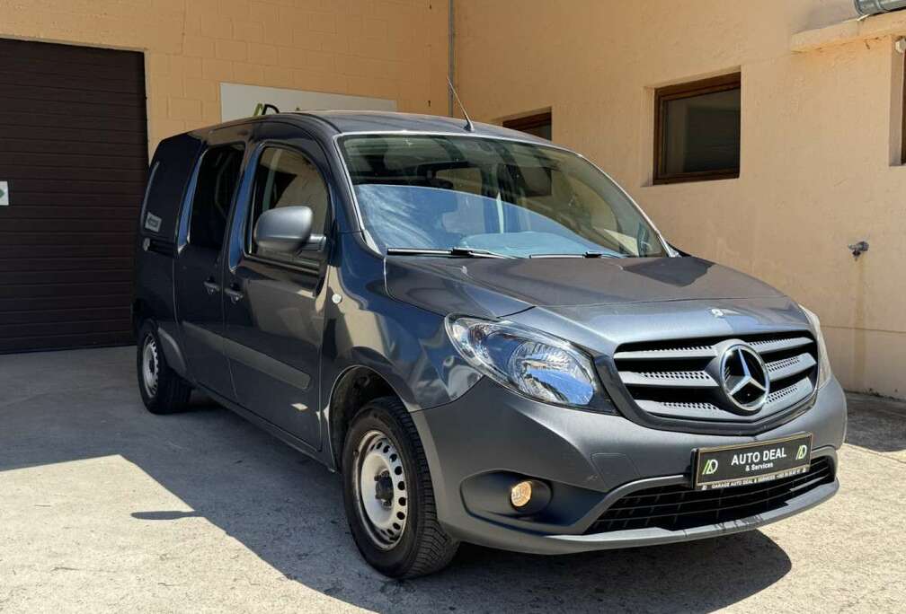 Mercedes-Benz 109 CDI Lang/Navi/Clime 90cv