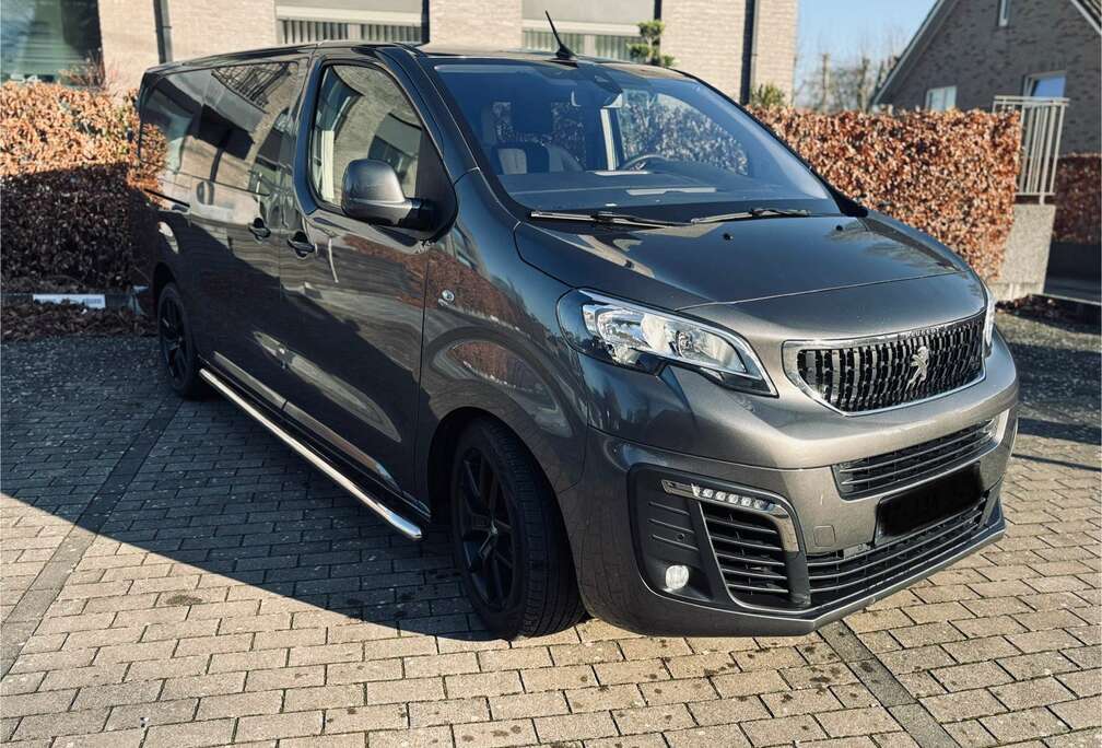 Peugeot Double Cabine 5pl
