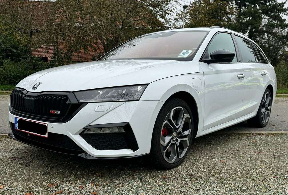 Skoda Octavia Combi 1.4 TSI iV DSG RS