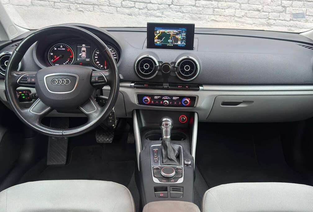 Audi 1.6 TDi Attraction S tronic
