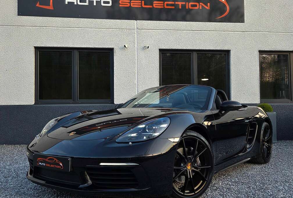 Porsche Boxster 2.0T PDK  BLACK PACK  PASM  PDLS+  SPORT MODE  EXHAUST  20 INCH RIMS