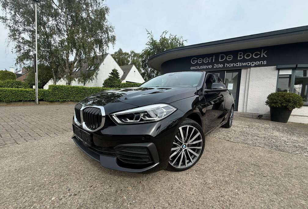 BMW 118iA  M SPORTSTUUR/18\