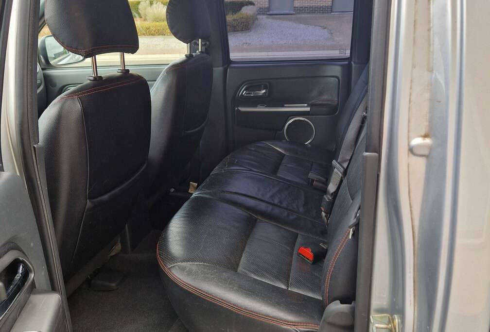Isuzu 3.0 Turbo Di 4WD LSA Granite Hardtop