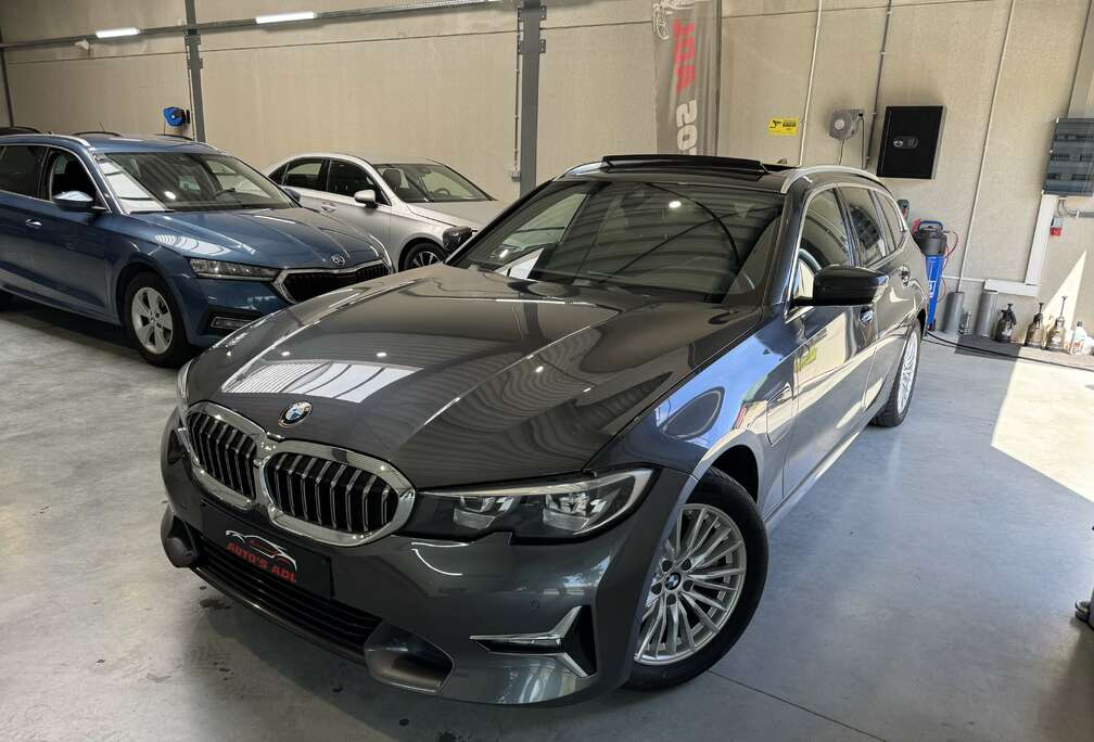 BMW 330e Touring 292PK/PANO/TREKHAAK/AMBIENT/GARANTIE