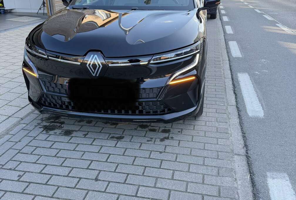 Renault e-Megane E-Tech 60 kWh Iconic R220 Super charge