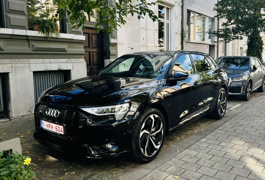 Audi 50 quattro S line