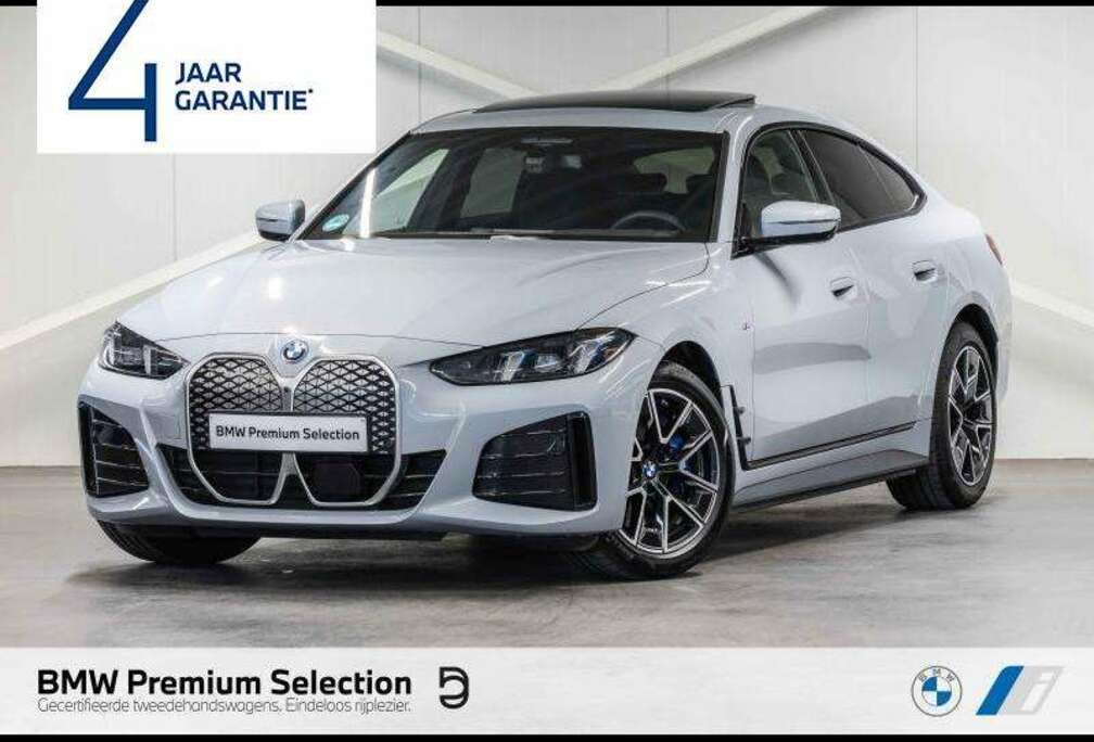 BMW xDrive40 M Sport  TOWB  SUNR