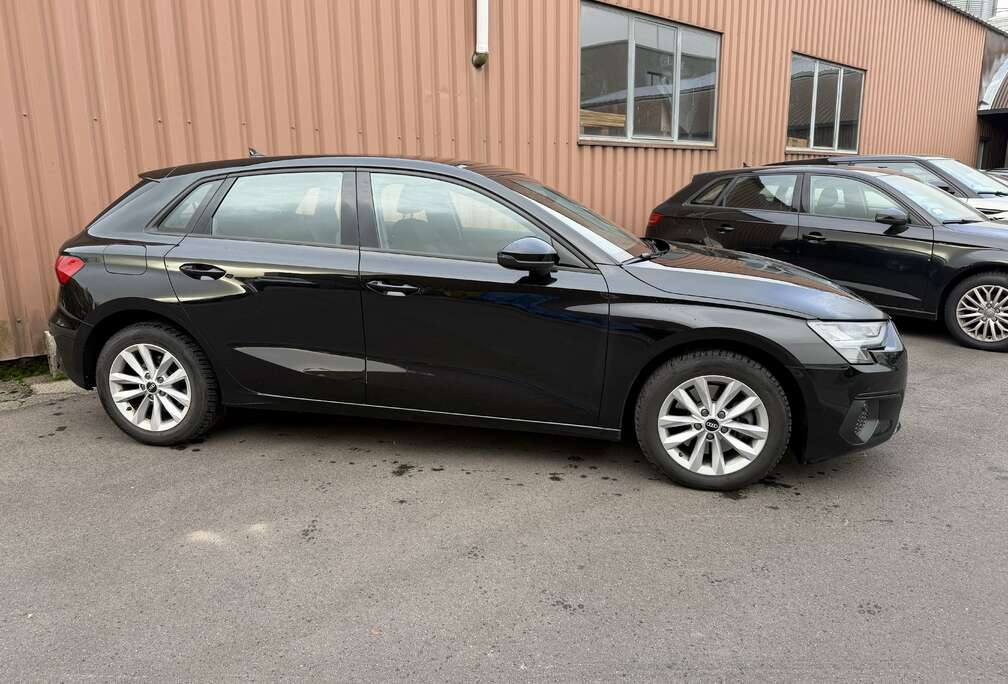 Audi 30 TDI 115CH Sportback Business