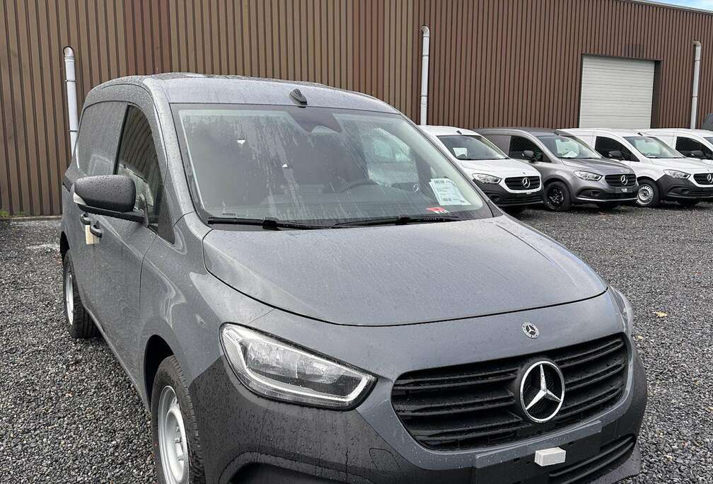 Mercedes-Benz 110 CDI L1 Base