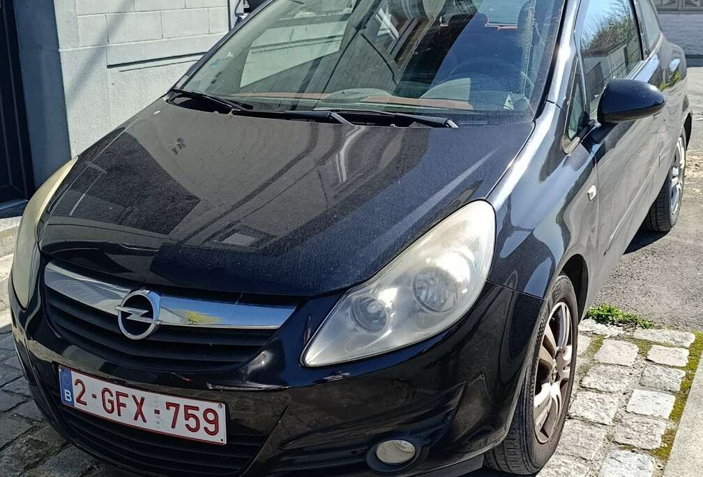 Opel 1.2i XE 16v Edition 2000