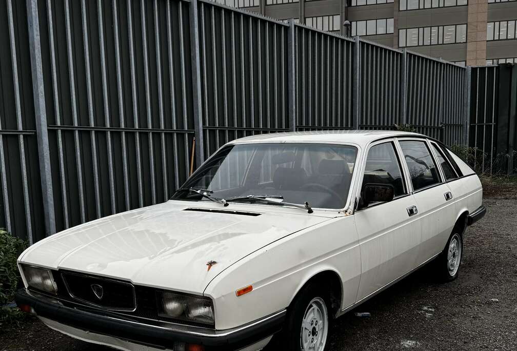 Lancia Grand Coupe 2500