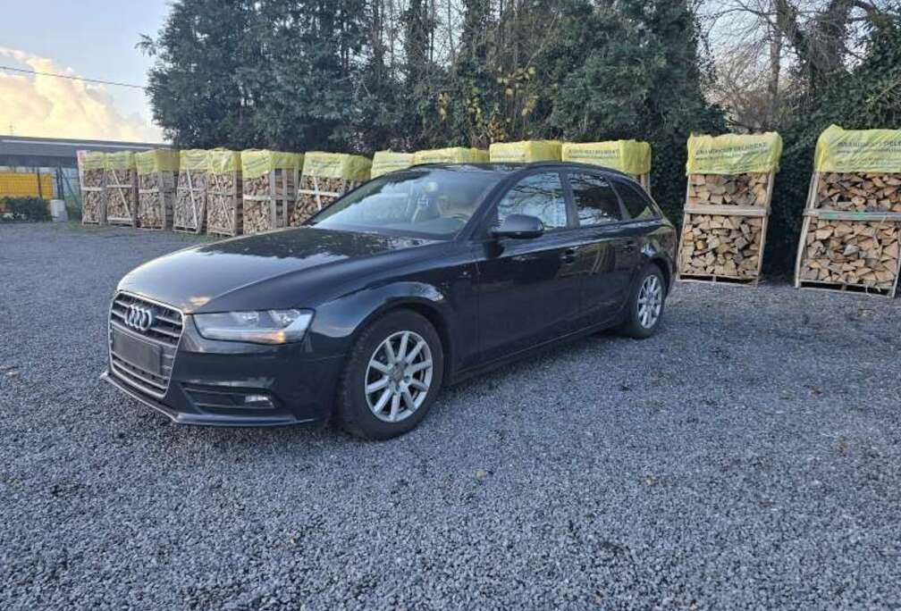 Audi A4 Avant 2.0 TDI/LED/ NAVI/MODEL 2013