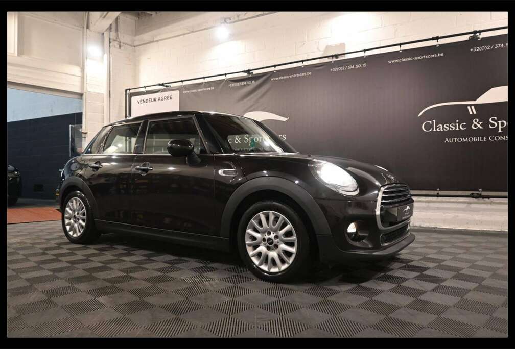 MINI COOPER 1.5iA AUTO / 5 PORTES / 5 DEUREN / CUIR / GPS NAVI / BLUETOOTH / PDC