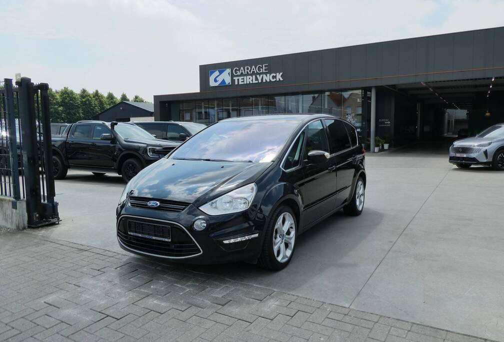 Ford 1.6 i benzine 165pk 7pl Titanium Leder Trekhaak (01959)