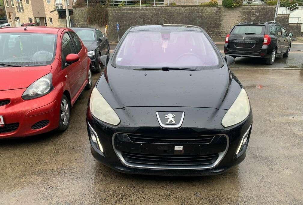 Peugeot 308 1.6 HDi Féline FAP