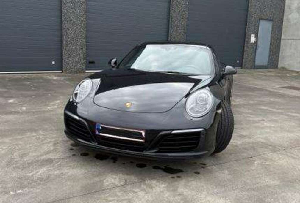 Porsche 911 Carrera PDK