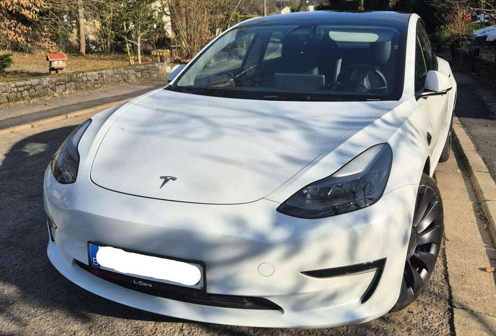 Tesla Model 3 78 kWh AWD Performance (377 kW)