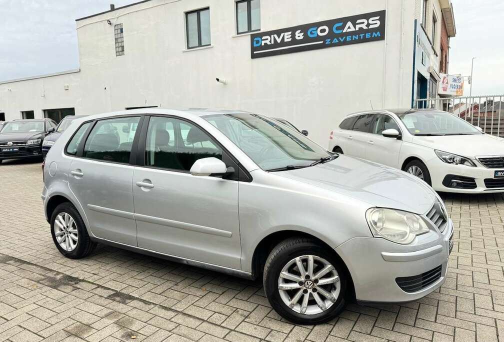 Volkswagen 1.2i Benzine ** Prêt à immatriculer **