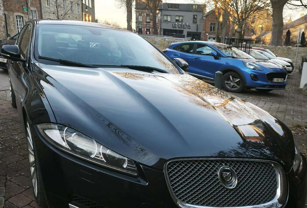 Jaguar XF 2.2 D