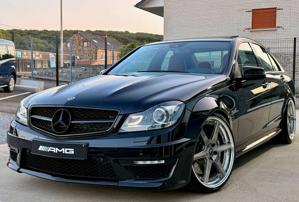 Mercedes-Benz C 63 AMG**Unique**Etat Neuf**Historique**Work**Full Black**