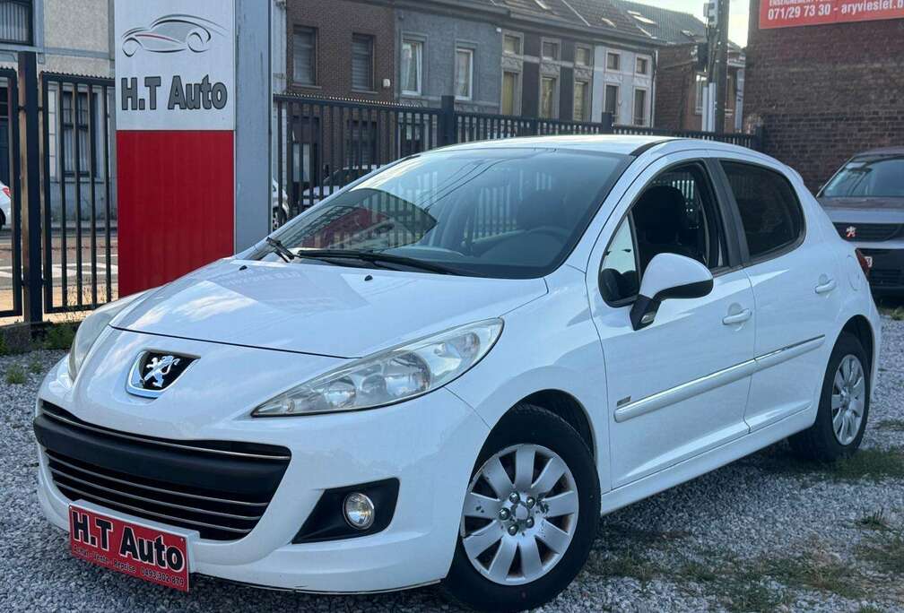 Peugeot 1.6 HDi 99g/ Airco/5 portes