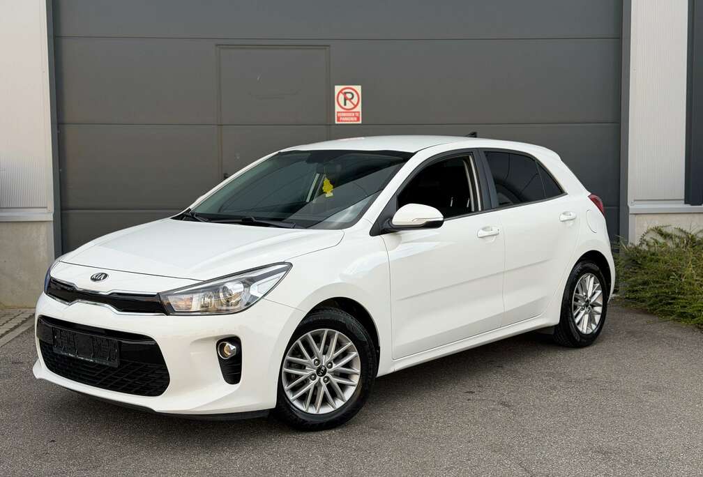 Kia Rio 1.4i Fusion Automaat*1ste eigenaar*Camera*Carplay*Cruise Contole