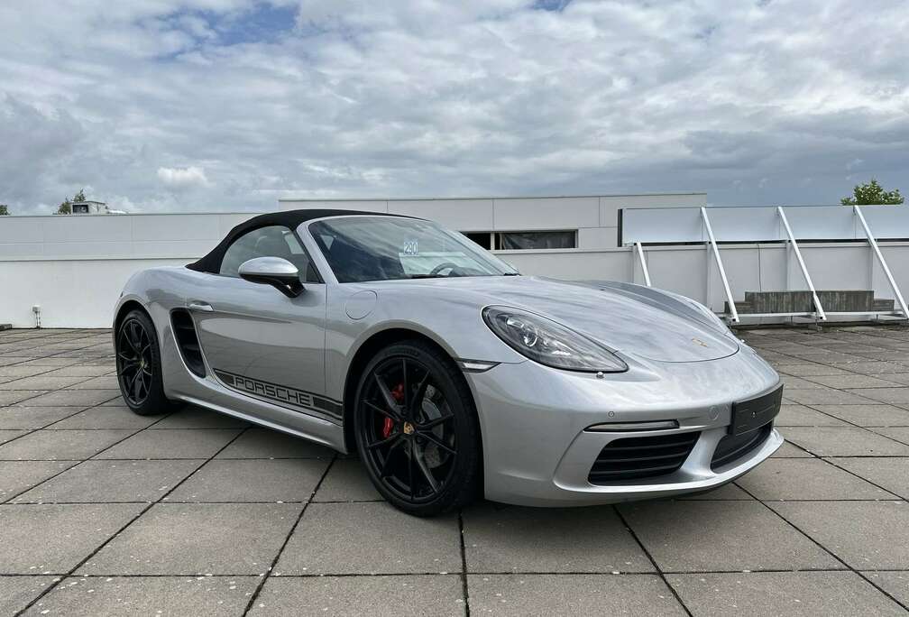 Porsche 718/20\