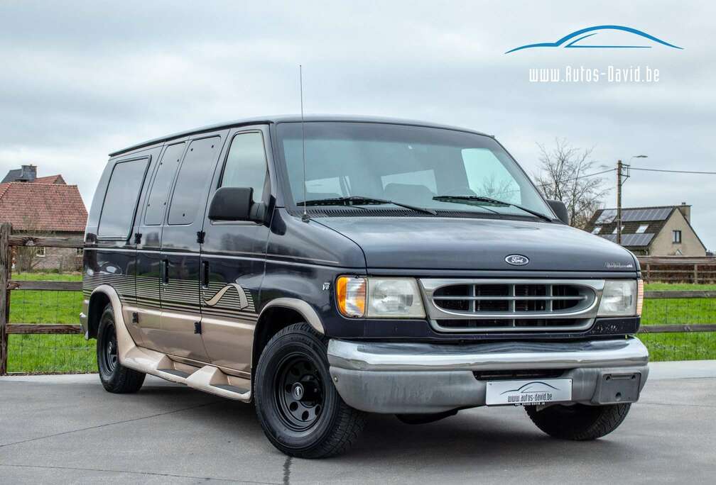 Ford E150 Kampeerwagen 4.6 V8 / LPG / TREKHAAK
