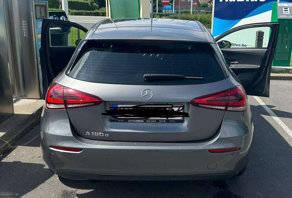 Mercedes-Benz A 180 d 7G-DCT Style