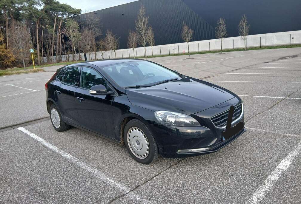 Volvo V40 D2