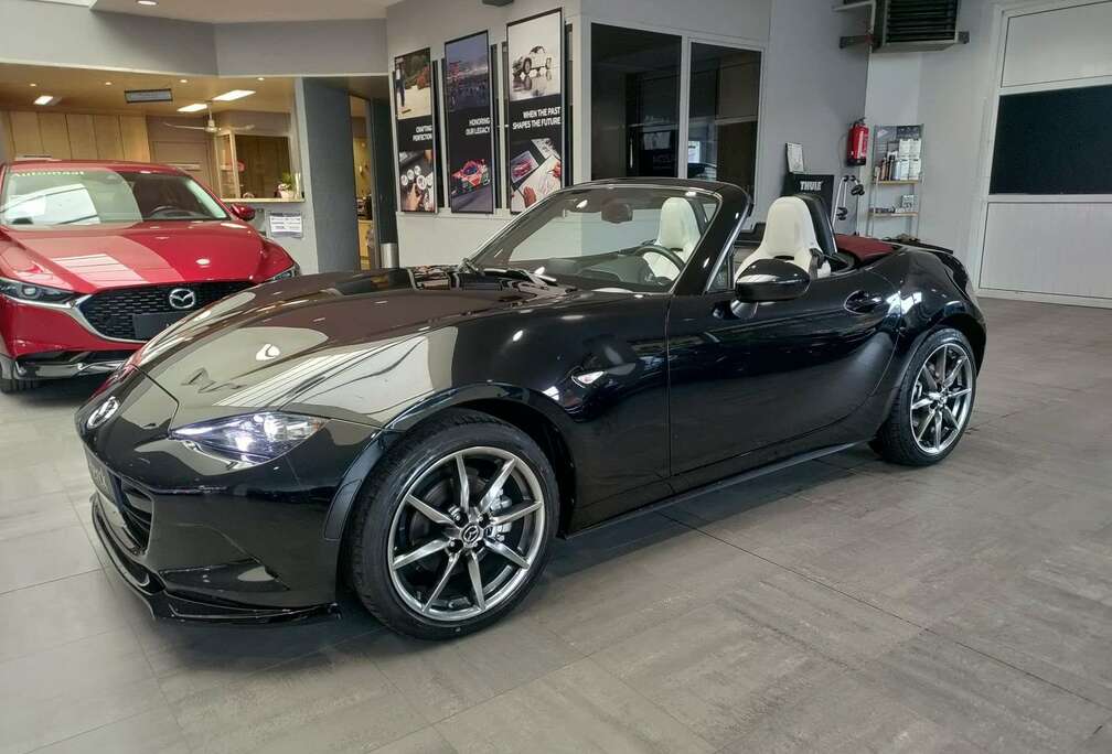 Mazda 2.0 SKYACTIV-G Advantage 184pk