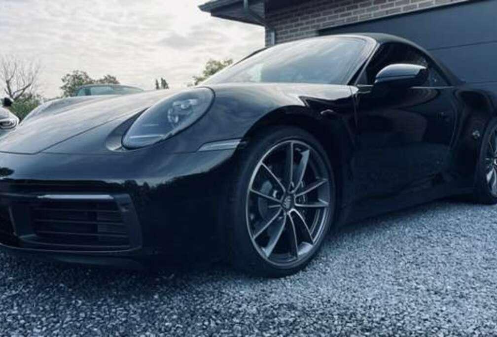 Porsche 911/ 3.0 Turbo Cabriolet PDK/Noir/Noir/Noir